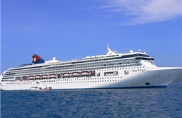 Đón 2.600 du khách quốc tế đến thăm Hạ Long bằng tàu biển